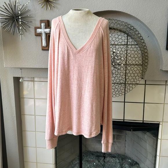 Eddie Bauer pinky salmon colored v neck sweater size XL NWT SO Soft - Picture 1 of 12